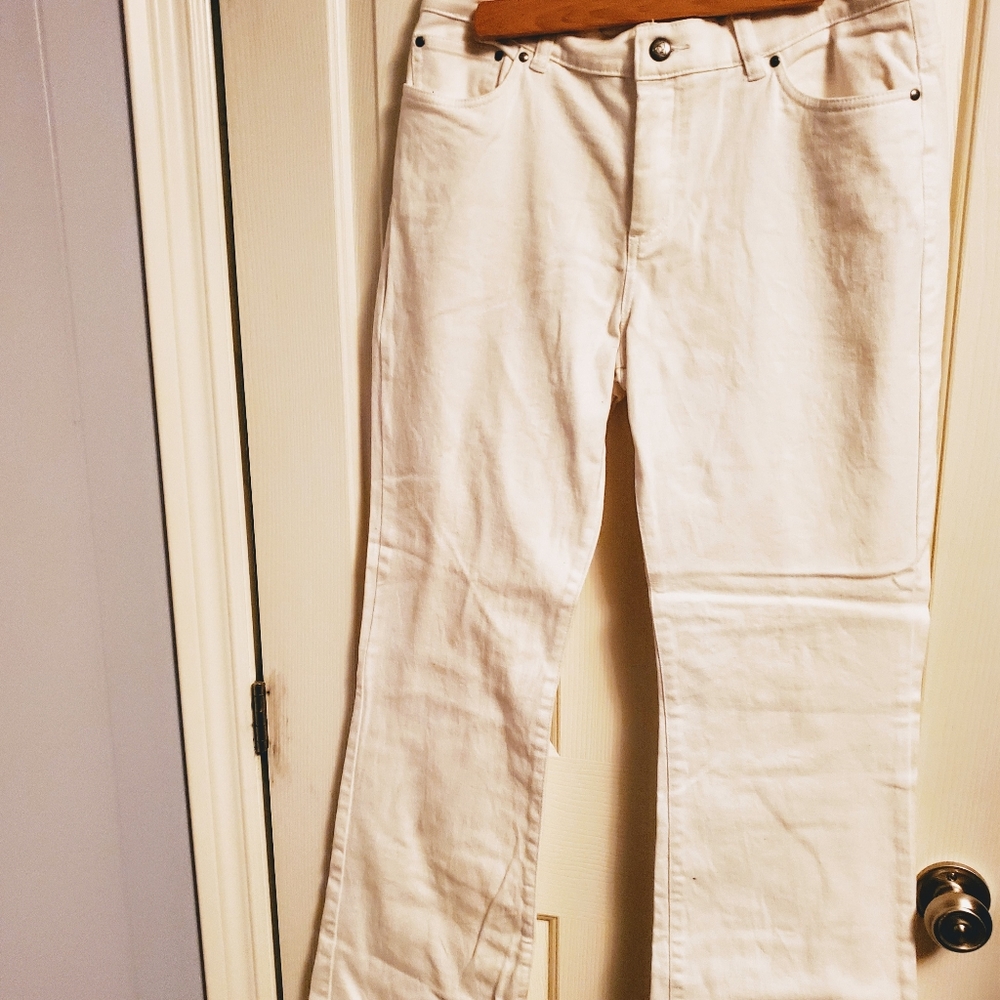 🌴 **SALE**BOGO** White Bootcut Jeans